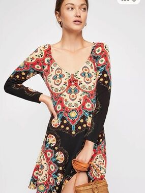 Lovely Free People Long-Sleeve V-Neck Paisley Dress in Black, Red and Cream